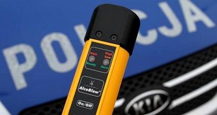 Jeździł Bez światła, Ponieważ Jest...