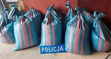 48-latek Ukrywał Ponad 140 ...