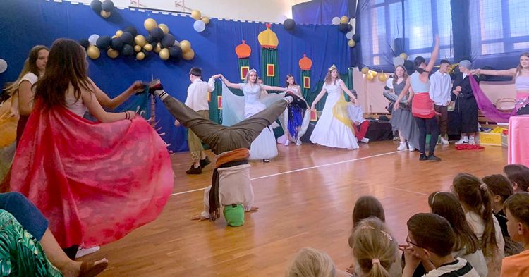 Przedstawienie teatralne „Alladyn” [ZDJĘCIA]