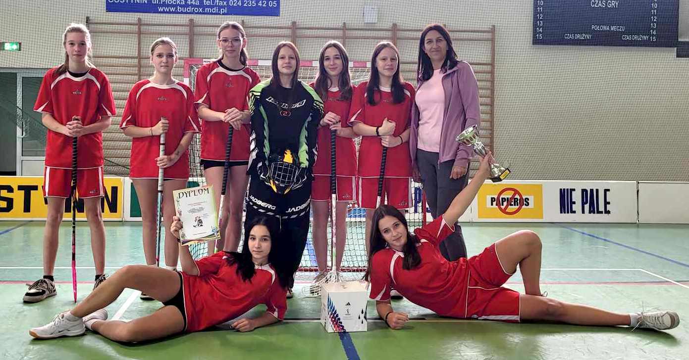 Uczennice SP1 Gostynin najlepsze w powiatowym turnieju unihokeja [ZDJĘCIA]