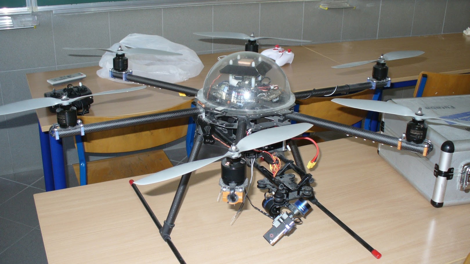 Latające roboty