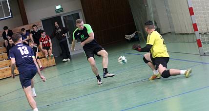 Tigery Dominują Na Starcie ...