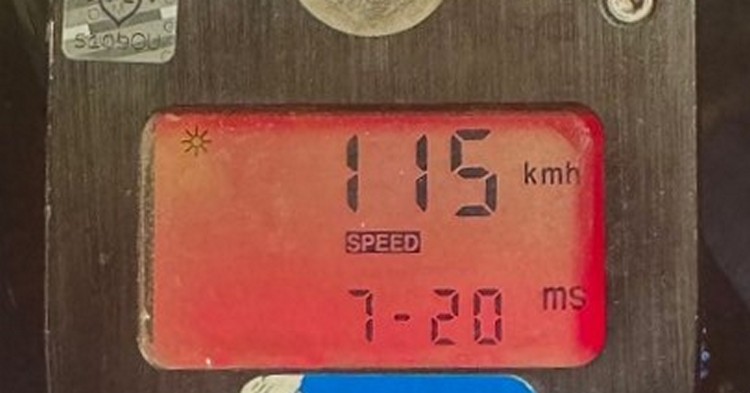 Recydywa drogowa w Czyżewie. Kierowca Volkswagena z mandatem 4000 zł i utratą prawa jazdy