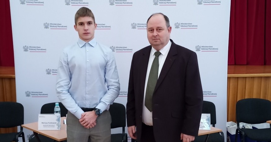 Uczeń Gostynińskiego Centrum Edukacyjnego uczestniczył w Okrągłym Stole Uczniowskim w Warszawie [ZDJĘCIA]