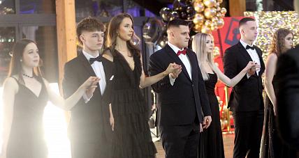 Studniówka Zespołu Szkół Im....