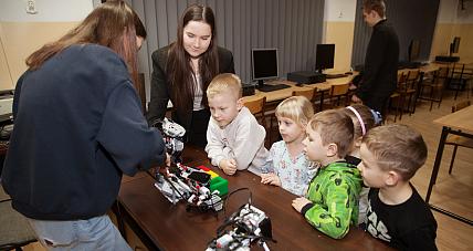 Dzień Otwarty W "trójce" ...