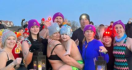 Charytatywne Morsowanie. Morsy...