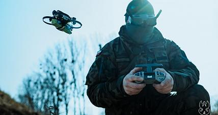 Spektakularny Pokaz Wojskowy...