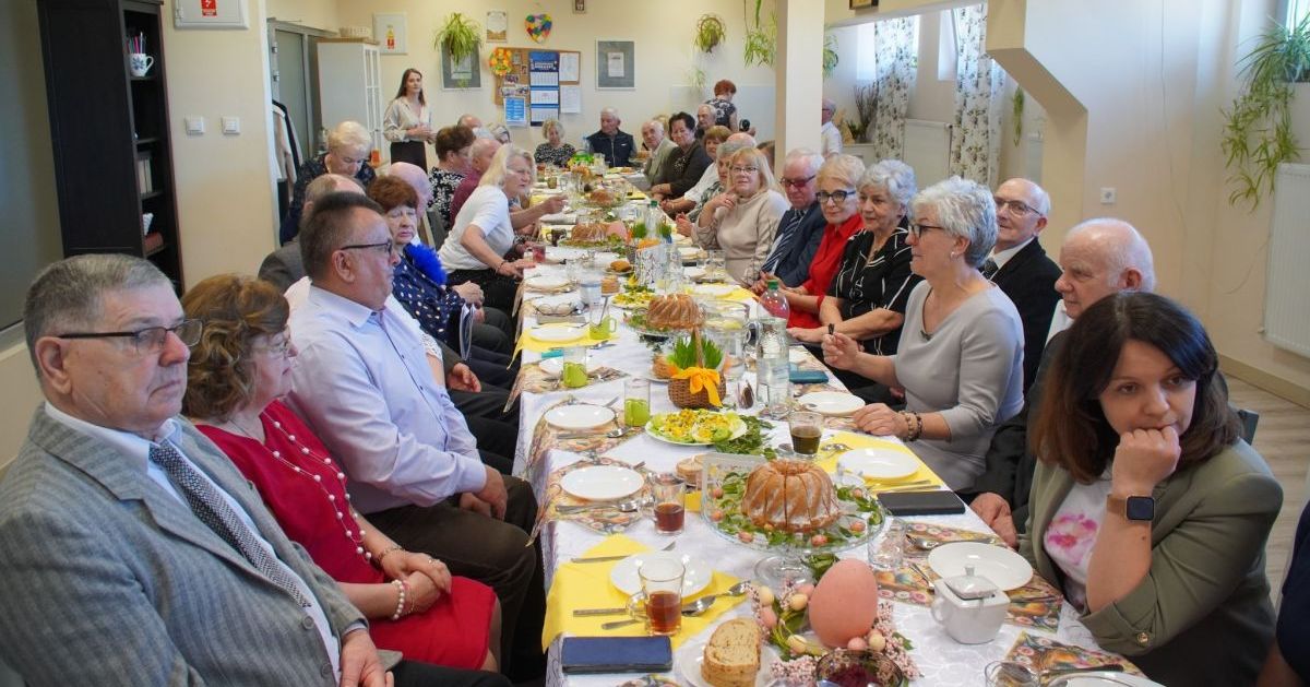 Uroczyste Śniadanie Wielkanocne w Klubie Seniora "Parostatek" [ZDJĘCIA]
