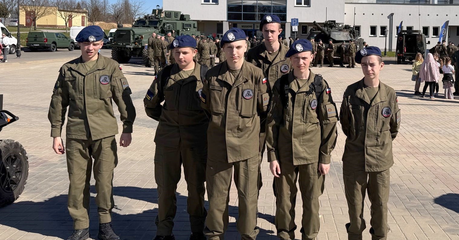 Kadeci z GCE Wojskowych Targach Służby i Pracy w Ciechanowie [ZDJĘCIA]