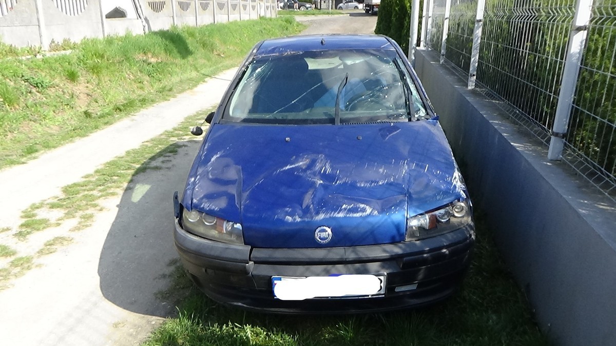 Uciekając pomachał policjantom. Nie sądził, że skończy za kratkami