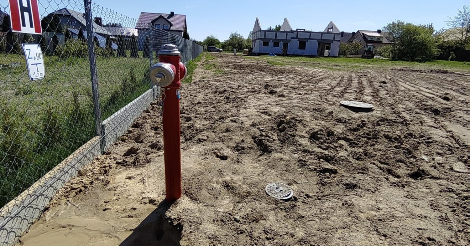 Zakończono budowę nowego wodociągu i kanalizacji sanitarnej w ul. Kolonia [ZDJĘCIA]