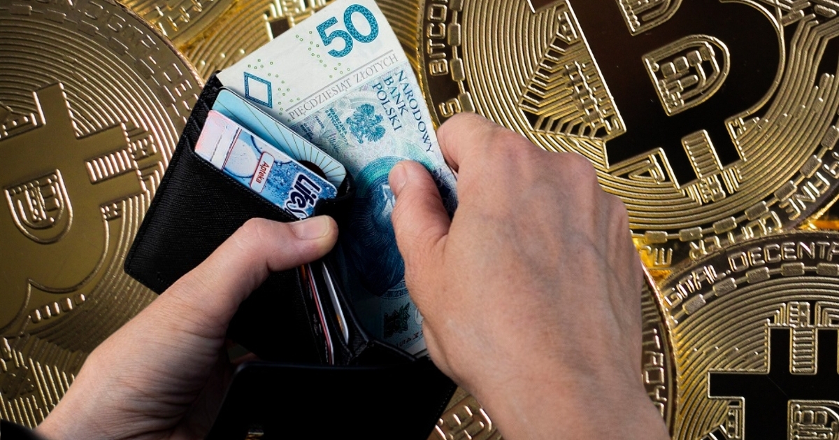 Już prawie co piąty Polak inwestuje w kryptowaluty. Głównie stawiają na nie młode i dobrze zarabiające osoby