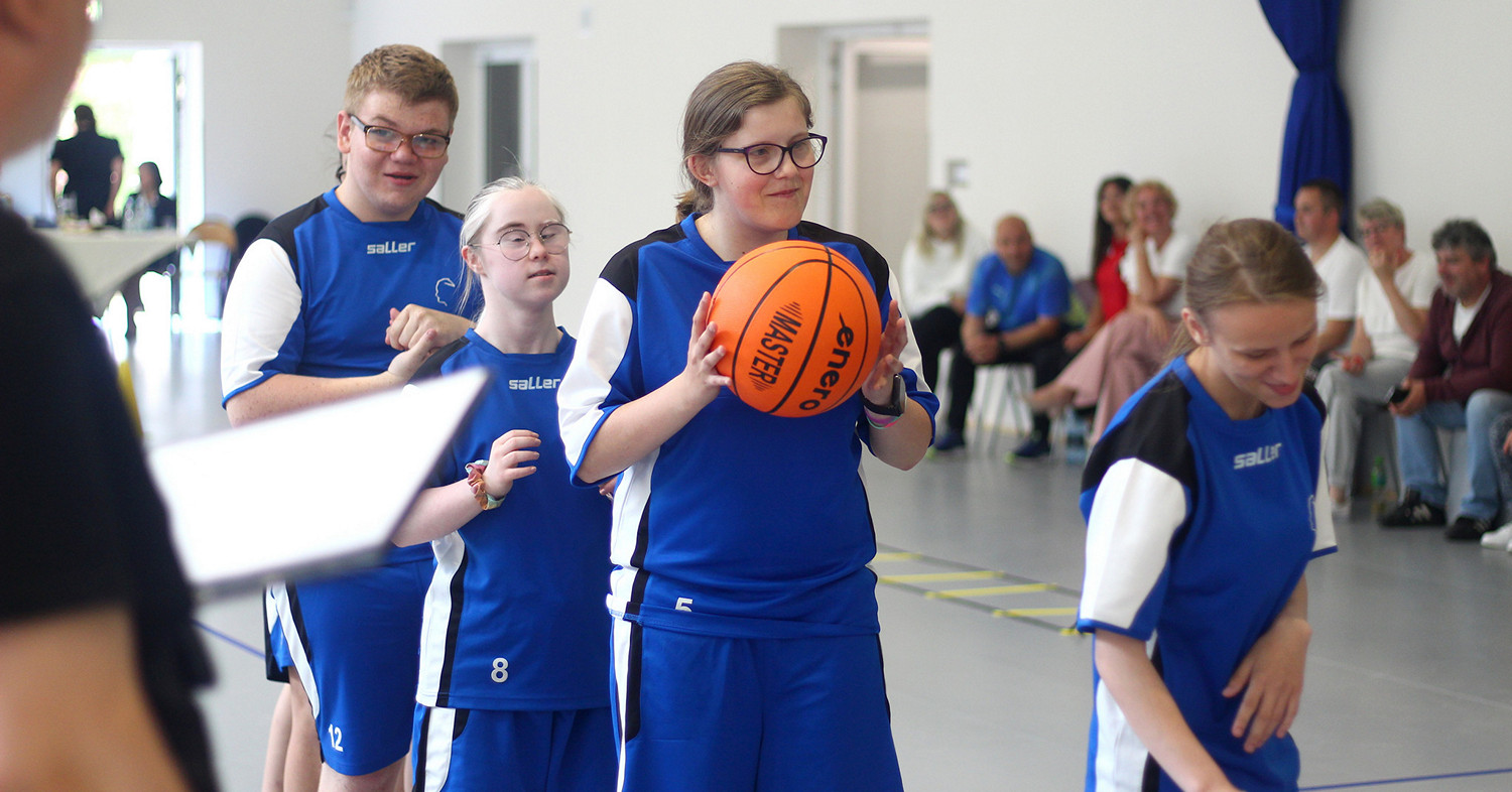 III Powiatowa Spartakiada dla osób z niepełnosprawnościami w Gostyninie [ZDJĘCIA]