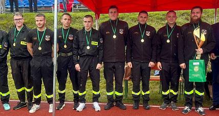 Strażacy Z Całego Powiatu R...