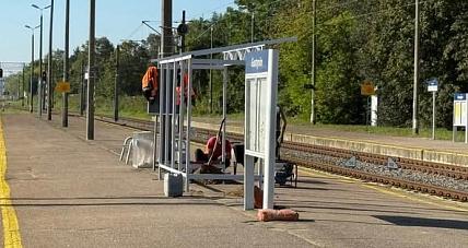 Pkp Montuje Wiaty Na Gostynińskim ...