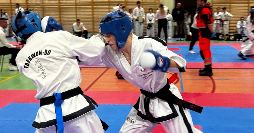Złota sobota gostynińskiego Taekwon-do. 13 zawodników Hwarang wraca z 19 medalami [ZDJĘCIA]