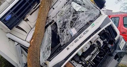 W łącku Samochód Ciężarowy Zjec...