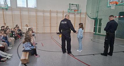 Mundurowi W Sierakówku. Jak ...