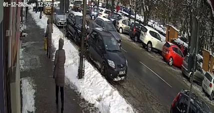 Znalazła Portfel Na Rynku ...