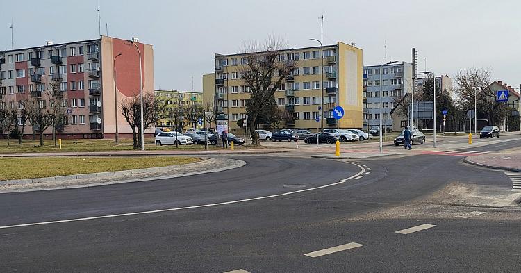 Mieszkańcy osiedla Bema apelują o zjazd z ronda. Zebrali 500 podpisów