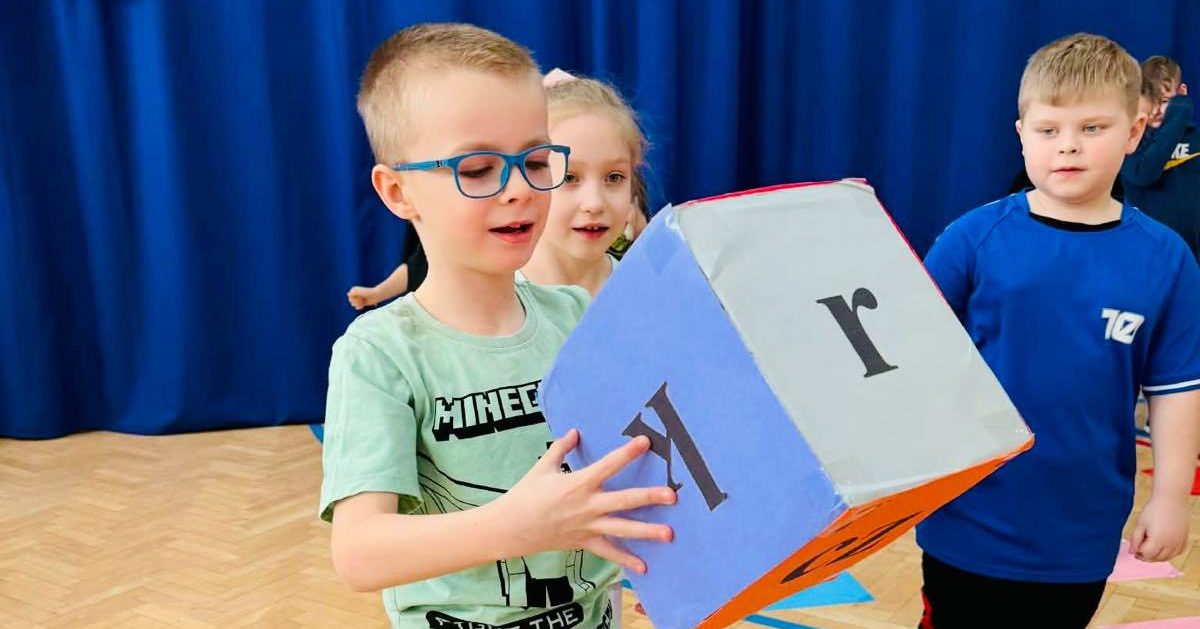 „Słowo w biegu”- dzień logopedy w SP1 [ZDJĘCIA]