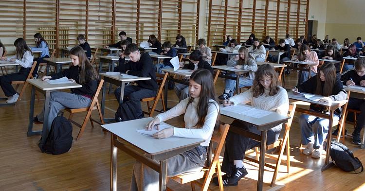 Angielski w "Ogólniaku": 68 ósmoklasistów walczyło o zwycięstwo [ZDJĘCIA]