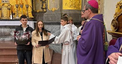 Maturzyści Z ?elektryka” Na ...