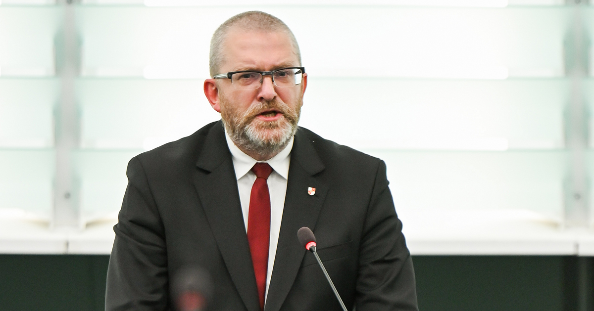 Spotkanie z posłem Braunem w Płocku i pikieta przeciwników