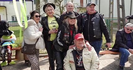 Motocykliści Rozpoczęli S...