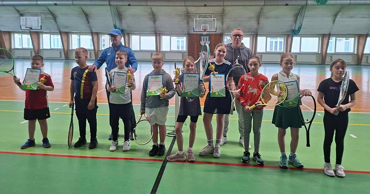 Sobota pod znakiem tenisa. 20 zawodników walczyło o miano najlepszego w Gostyninie [ZDJĘCIA]