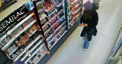 Dla Adrenaliny Okradała Drogerie. ...