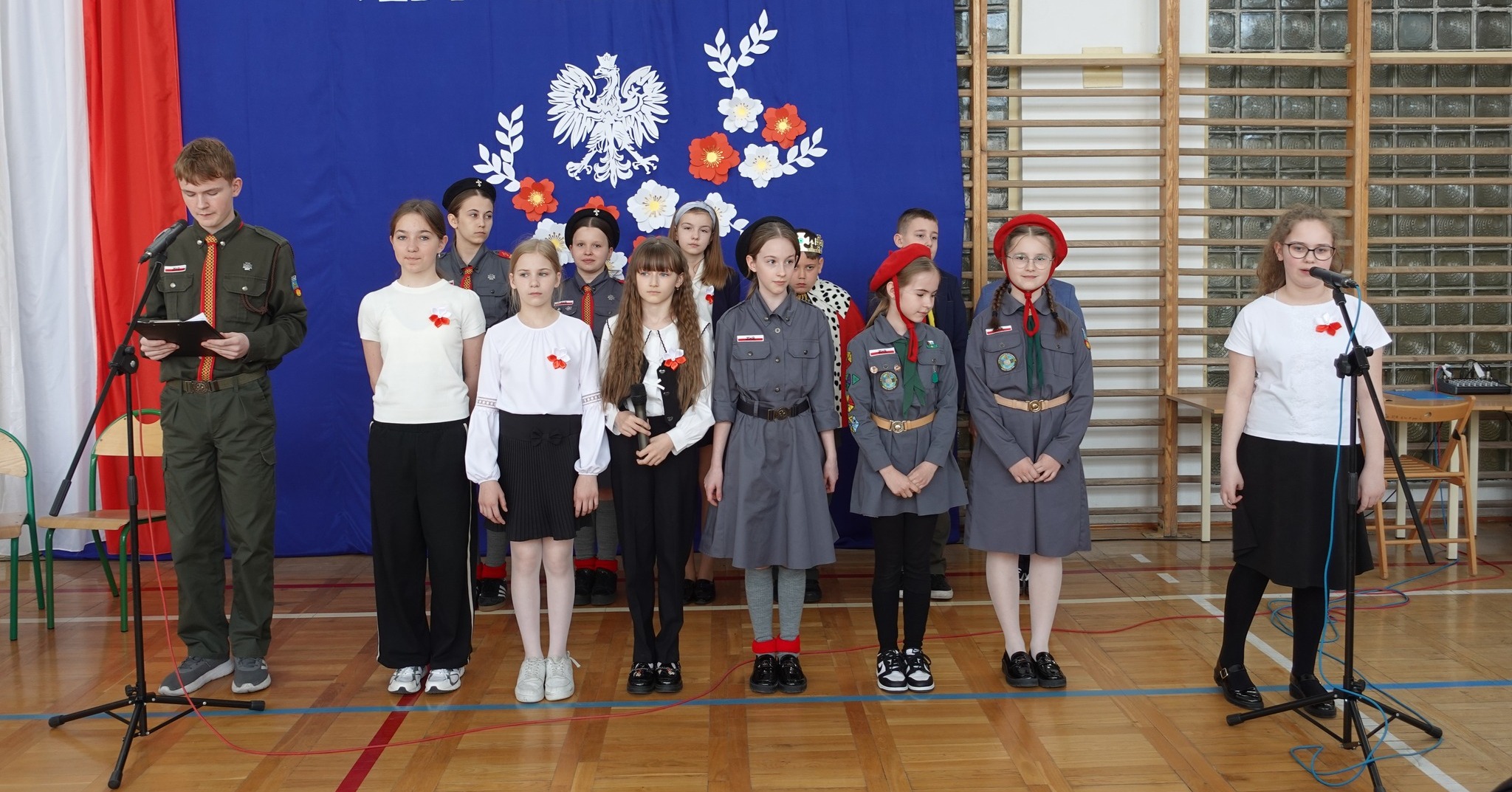 Uroczysty apel w Szczawinie Kościelnym z okazji rocznicy Konstytucji 3 Maja [ZDJĘCIA]