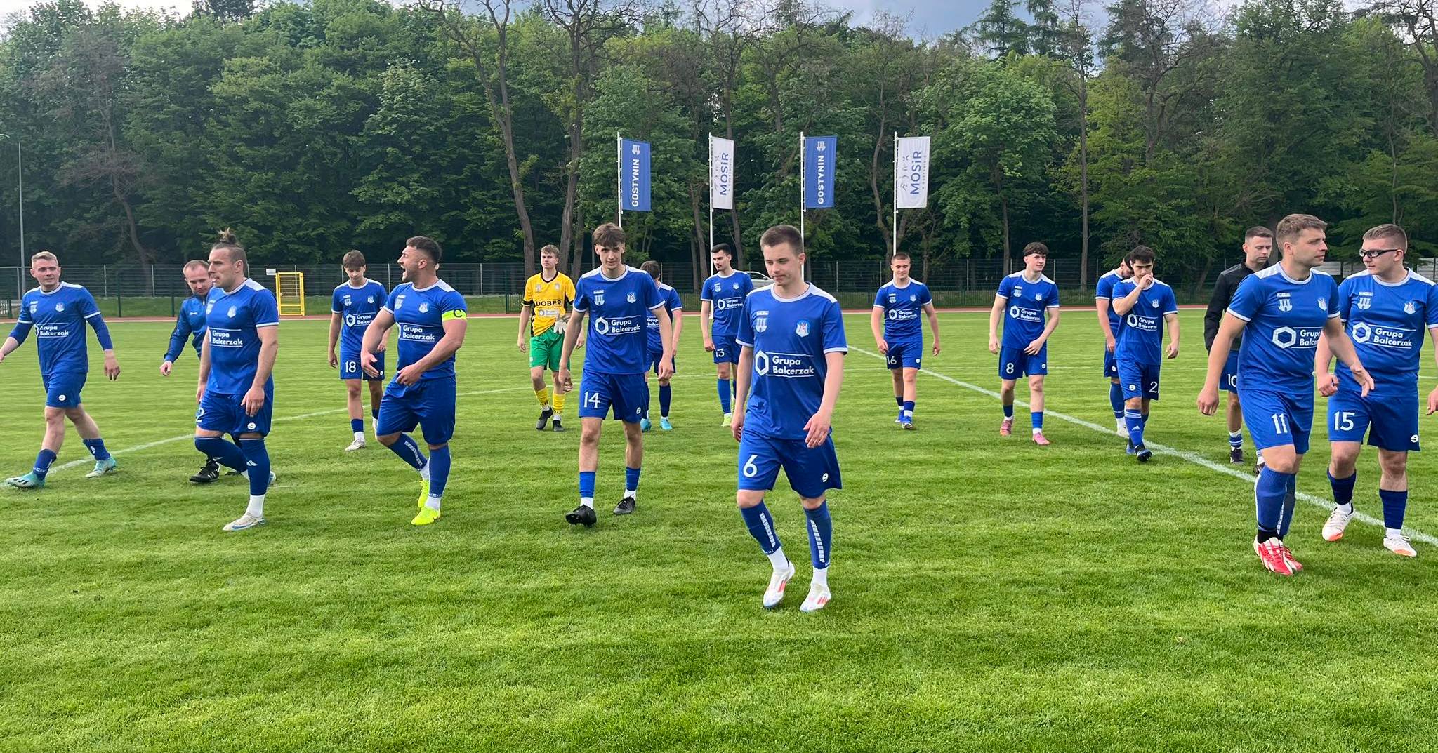 Mazur Gostynin rozgromił Huragan Bodzanów 9:0