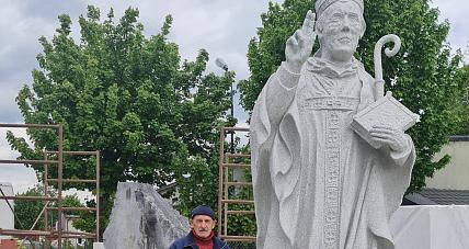 Monumentalny św. Wojciech ...