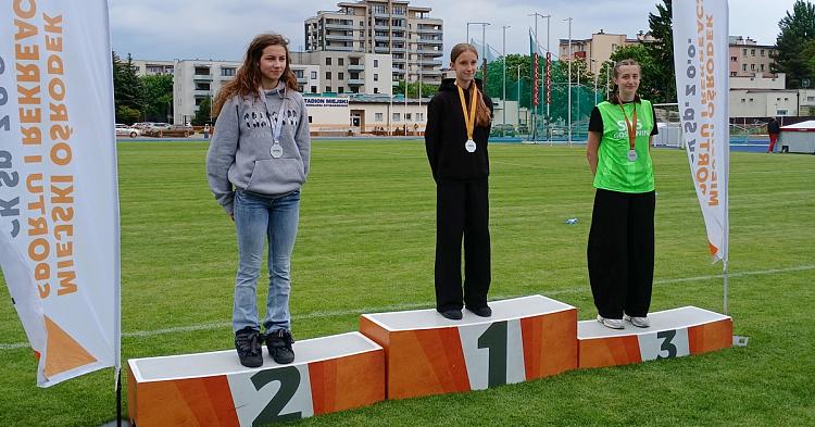 Sześc medali SP5 na Mistrzostwach Rejonu Płockiego w lekkoatletyce [ZDJĘCIA]