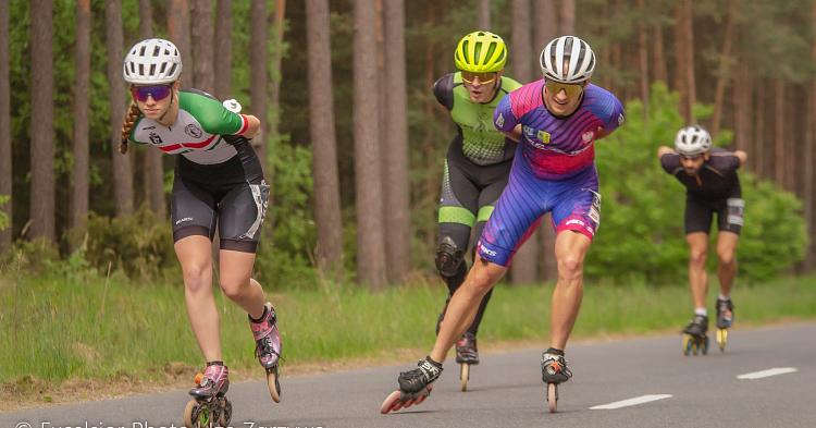42 km na wrotkach z rywalami z Łotwy i Litwy. Zawodnicy UKS Zwoleń Team wrócili z Koronowa z medalami