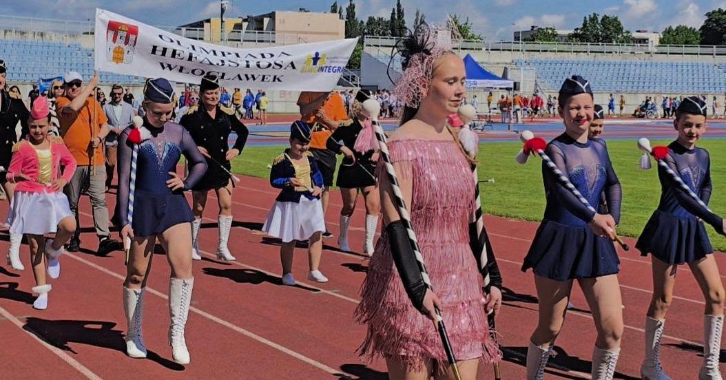 Mażoretki Libra na starcie XI Olimpiady Hefajstosa we Włocławku [VIDEO]