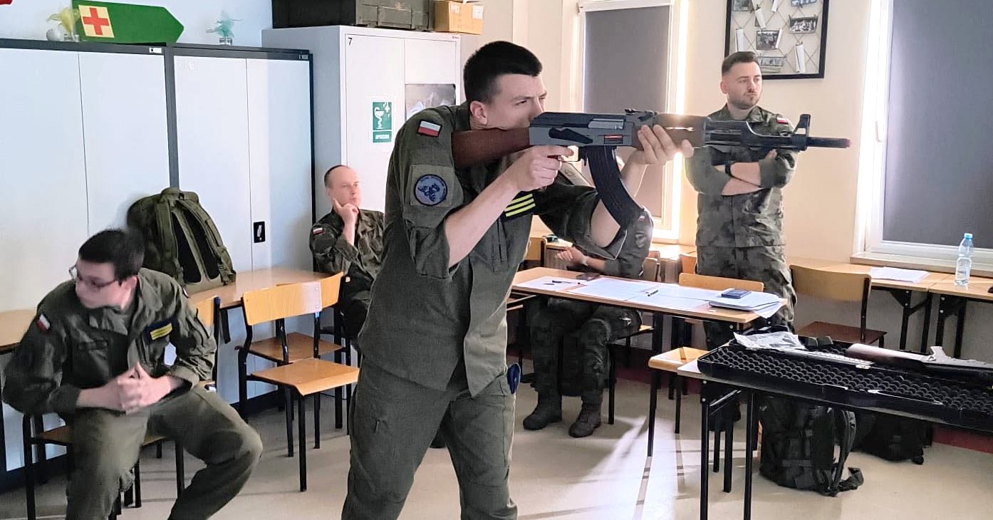Uczniowie GCE z drugim miejscem w zawodach strzeleckich