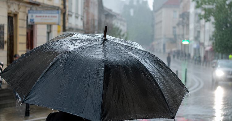 Po południu możliwe burze z gradem