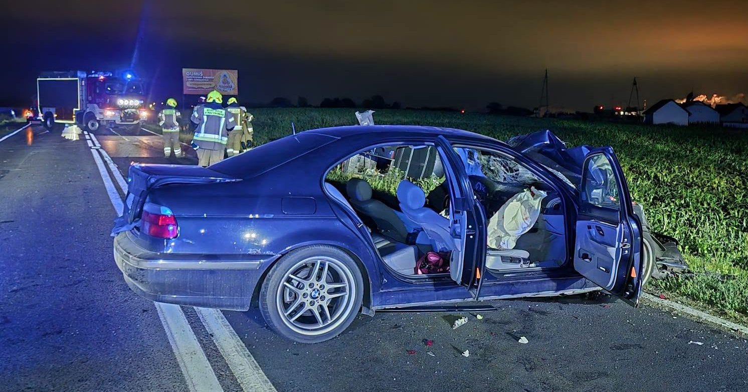 Wypadek na DW 567 w Starym Boryszewie. 6 osób trafiło do szpitala [ZDJĘCIA]