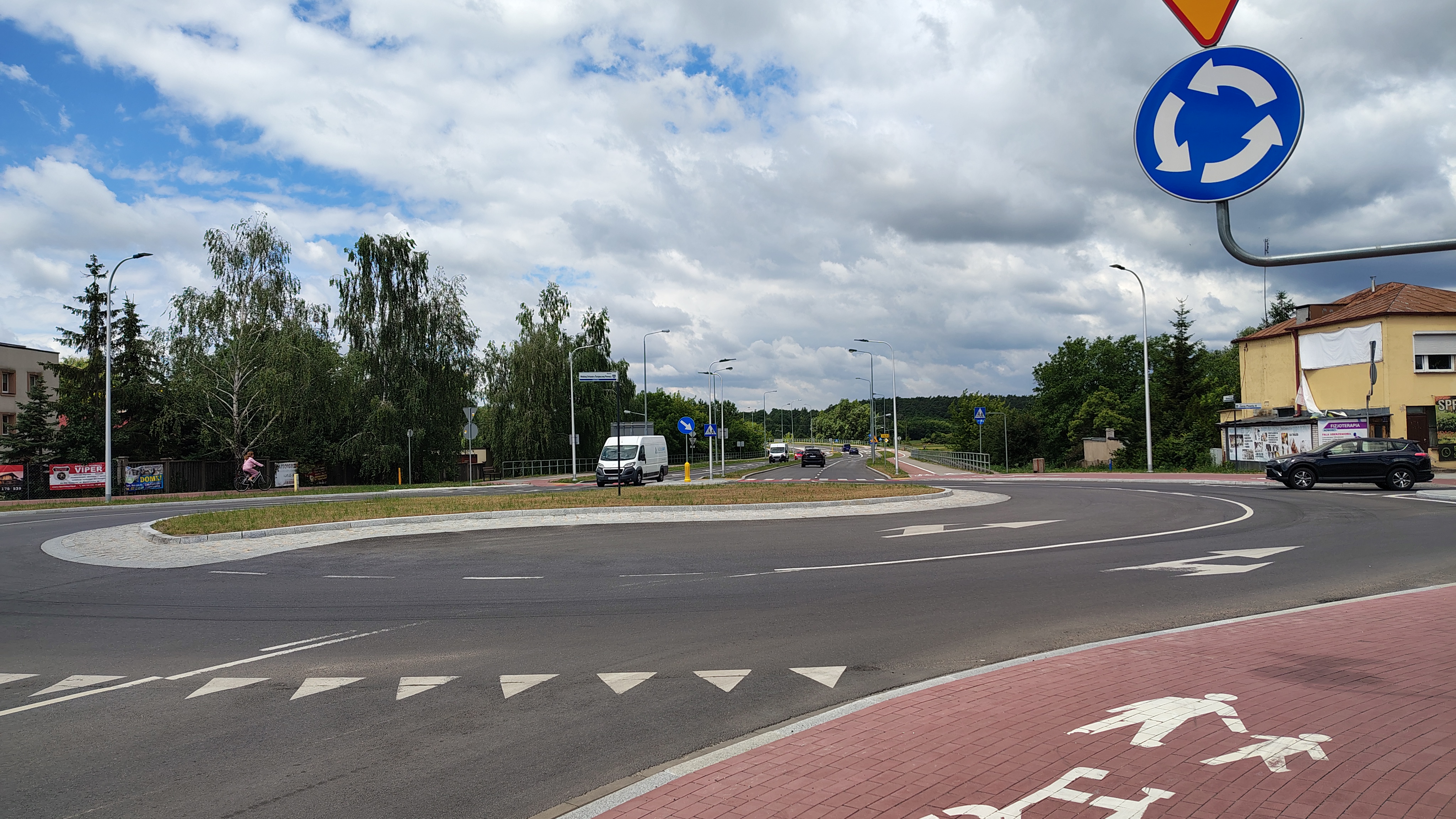 Nowe oświetlenie przy dwóch rondach