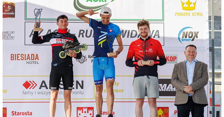 Kacper Niedźwiedzki i Łukasz Flejszer z UKS Zwoleń-Team w Widawie z 1 i 3 miejscem [ZDJĘCIA]