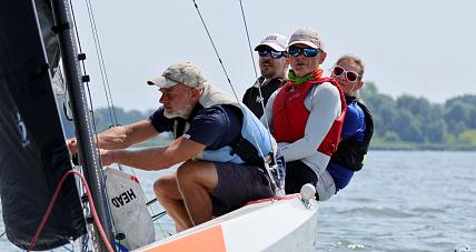Rebel Sailing Team Wygrywa...
