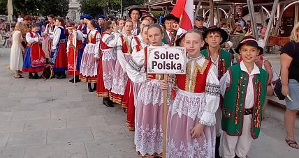 Dziecięcy Zespół Pieśni I T...