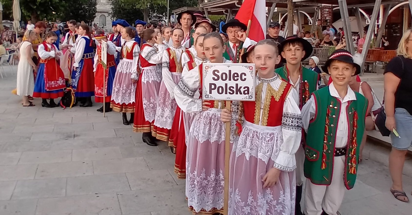 Dziecięcy Zespół Pieśni I T...