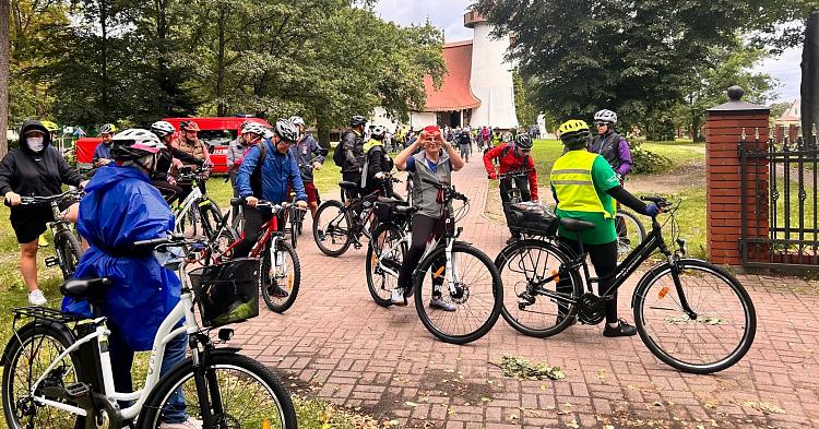 Cykliści przejechali przez Gminę Gostynin. VI Rajd Rowerowy [ZDJĘCIA]