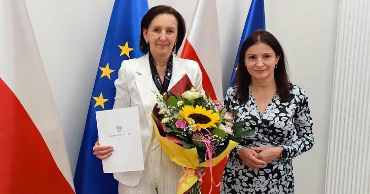 Nowe kadencje w gminnych szkołach. Wójt wręczyła powierzenia dyrektorom [ZDJĘCIA]