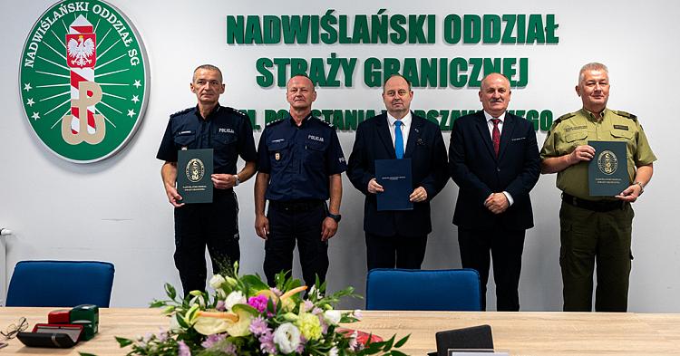 Przyszłość w mundurze. Gostynińskie Centrum Edukacyjne wyszkoli pograniczników [ZDJĘCIA]