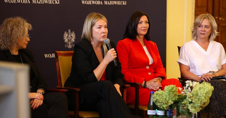 I Mazowieckie Forum Rad Kobiet. Łączymy doświadczenia, wzmacniamy wpływ [ZDJĘCIA]
